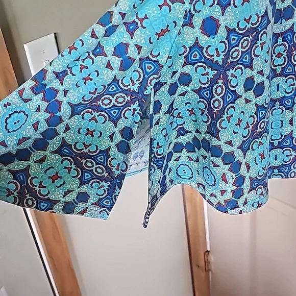 LuLaRoe perfect tee XS - Picture 4 of 4